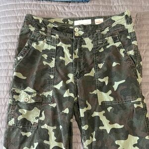Camouflage Cargo Pants Crop